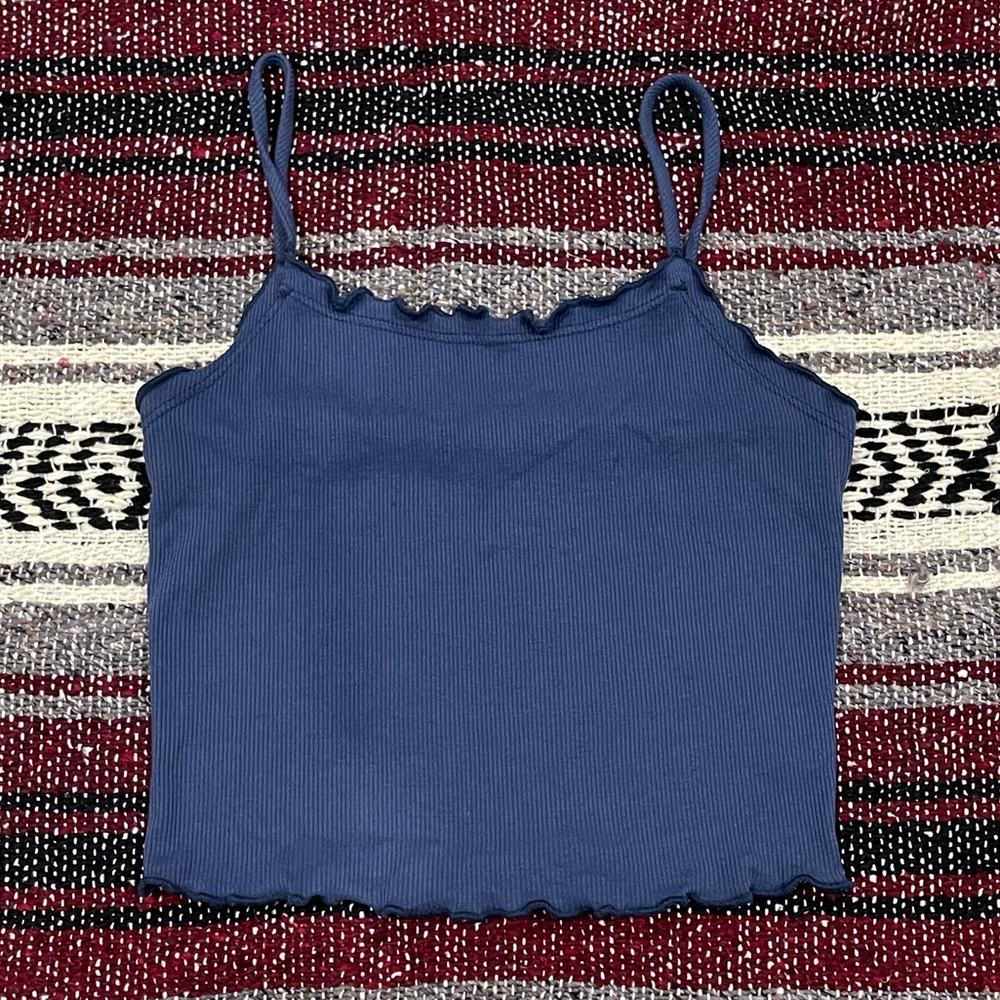 VS cropped shirt